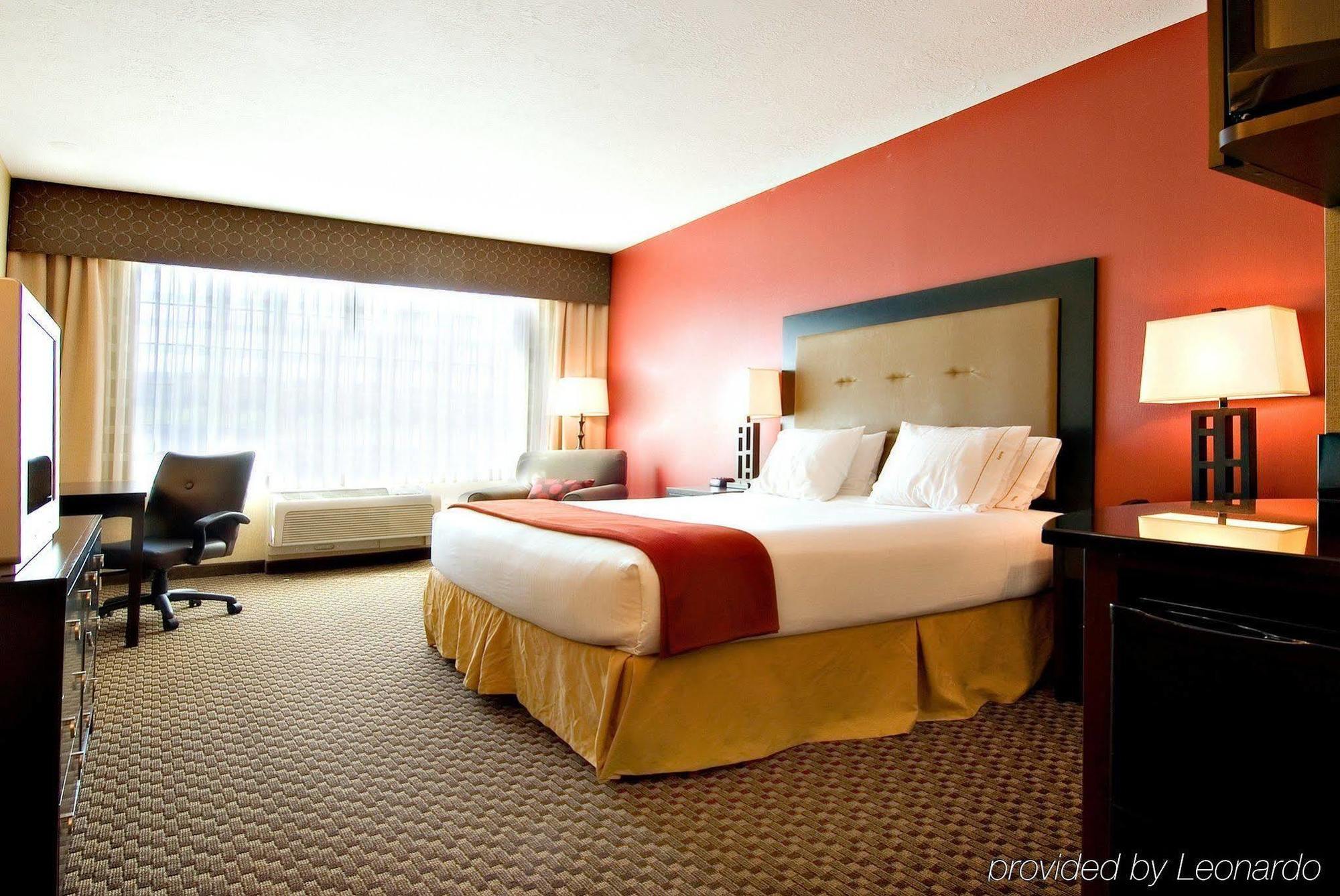 Holiday Inn Express Hotel & Suites Eugene Downtown - University By Ihg Номер фото