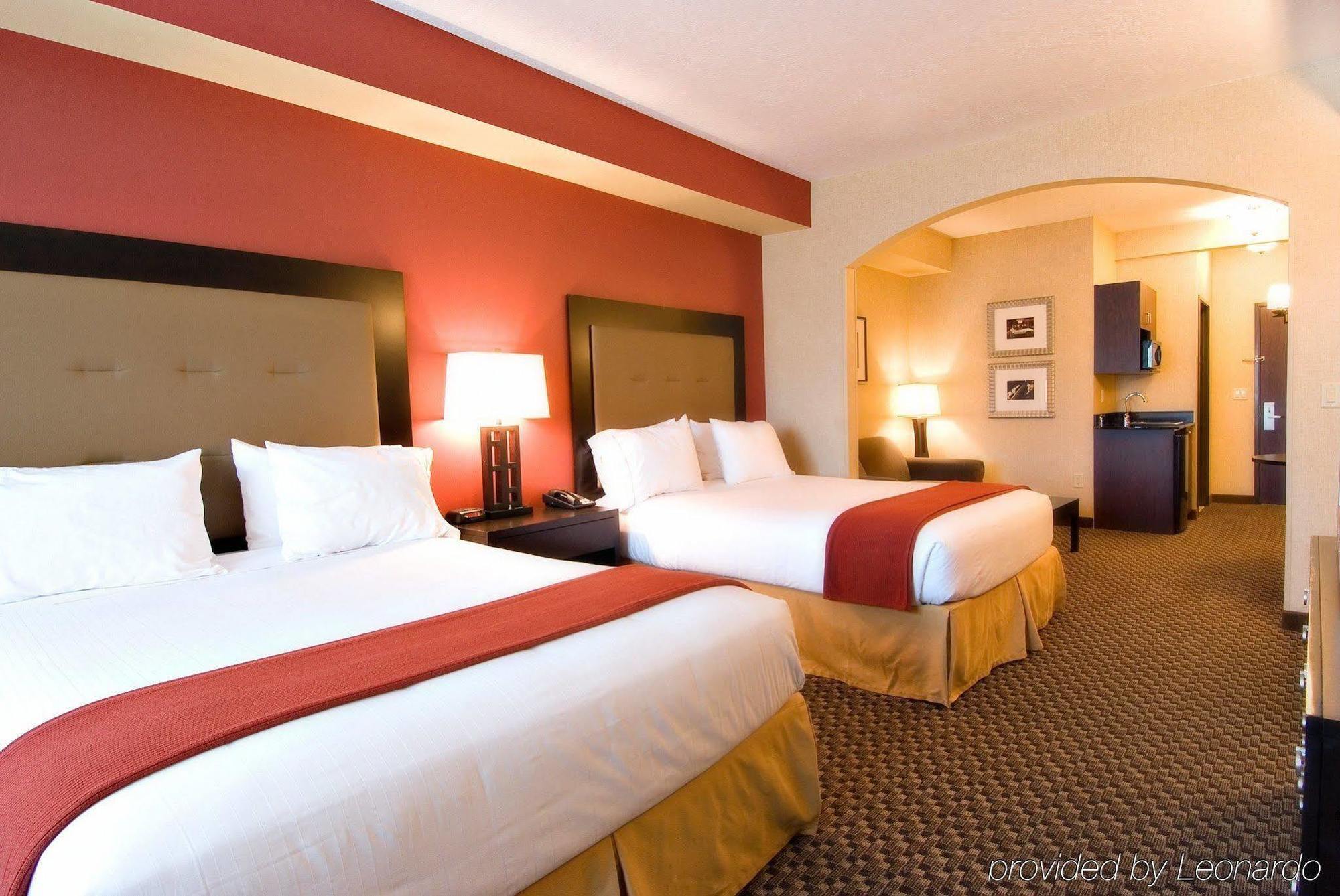 Holiday Inn Express Hotel & Suites Eugene Downtown - University By Ihg Номер фото