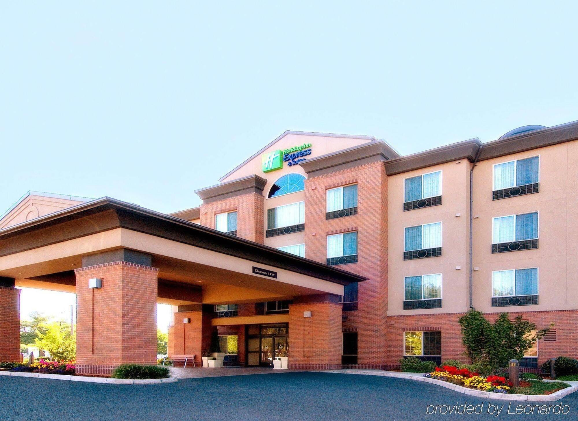 Holiday Inn Express Hotel & Suites Eugene Downtown - University By Ihg Экстерьер фото
