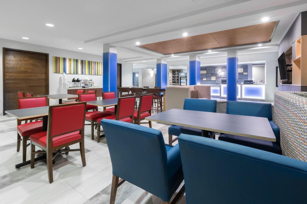 Holiday Inn Express Hotel & Suites Eugene Downtown - University By Ihg Экстерьер фото